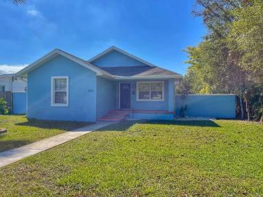 Main picture of 305 Andreas St