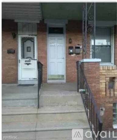 Main picture of 1653 Bridge St