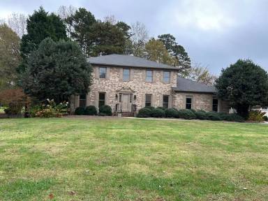 Main picture of 127 Polo Dr