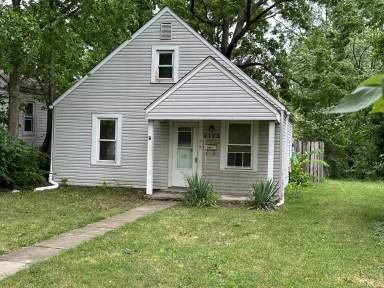 Main picture of 2172 Lexington Ave