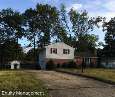 Main picture of 412 E Montrose St