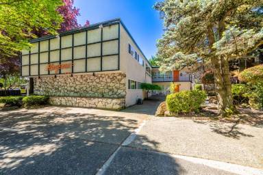 Main picture of 9043 35th Ave SW