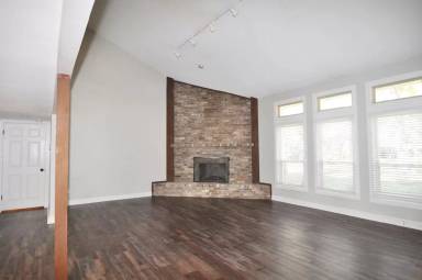 Main picture of 2911 Ridgewood Dr