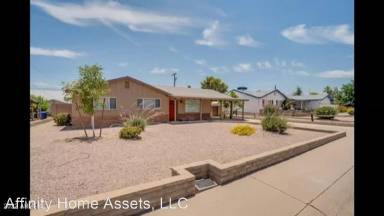 Main picture of 21 E Fillmore St