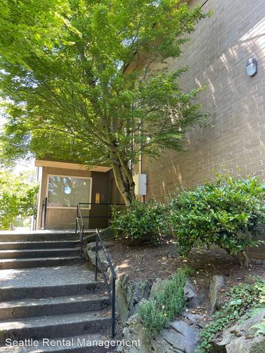 Main picture of 6557 4th Ave NE