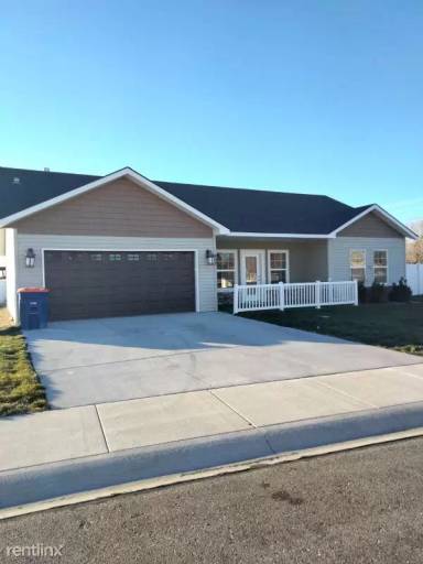 Main picture of 495 Carter Dr