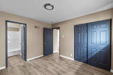 Main picture of 4317 Morganford Rd