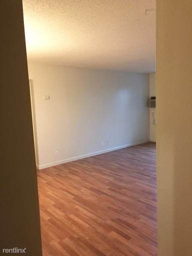 Main picture of Willow Green Apartments