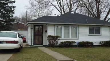 Main picture of 1749 N Elmer St