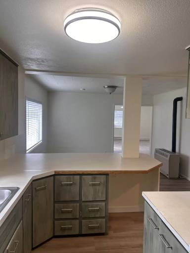 Main picture of 6032 Portal Way