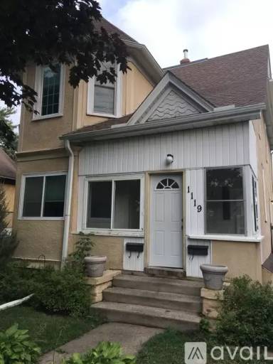 Main picture of 1119 Charles Ave