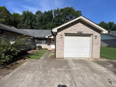 Main picture of 3987 Hidden Hollow Dr