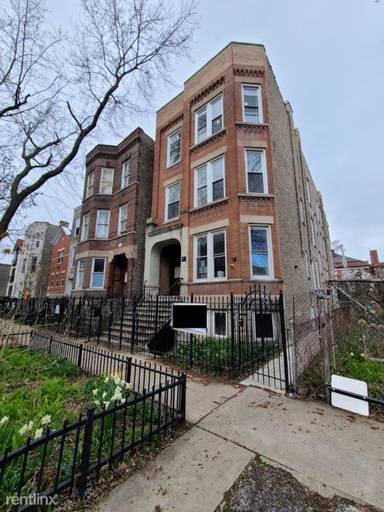 Main picture of 2618 W Evergreen Ave