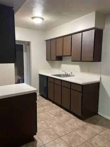 Main picture of 1306 Michigan Ave W