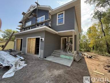 Main picture of 4855 Idlewild St