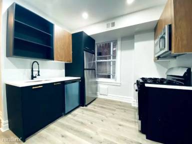 Main picture of 446 Wayne St