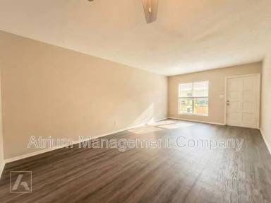 Main picture of 200 Agnes Ct