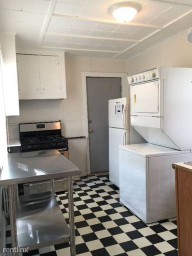 Main picture of 83 14th St