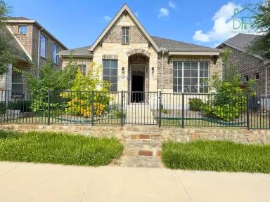 Main picture of 302 Julia Ln