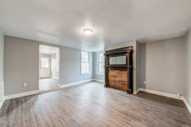 Main picture of 744 Proctor Way