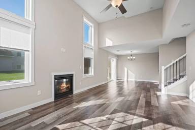 Main picture of 537 Meadow Ln