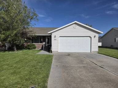Main picture of 903 Abigail Ct
