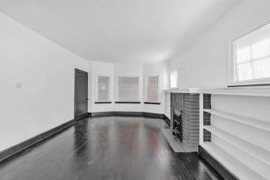 Main picture of 3058 E 116th St