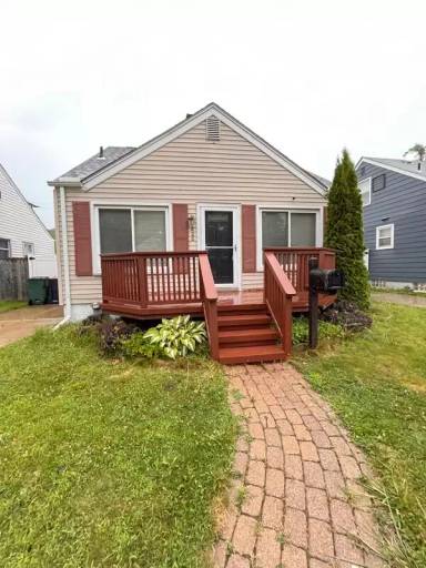 Main picture of 425 N Minerva Ave