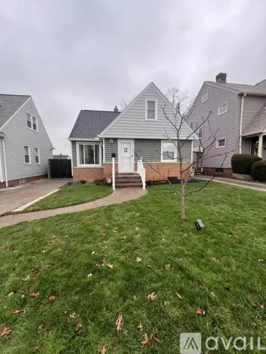Main picture of 8206 Pinegrove Ave