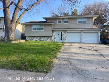 Main picture of 2518 Childs Rd W