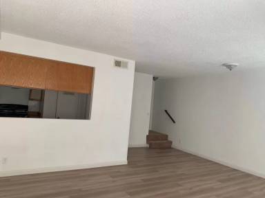 Main picture of 507 E Broadway