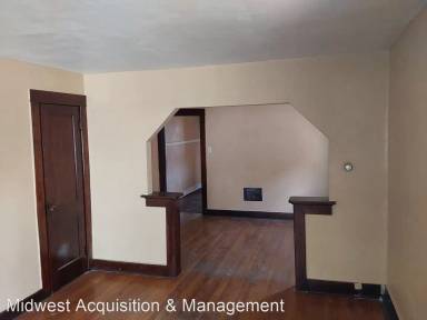 Main picture of 1773 Brookline Ave