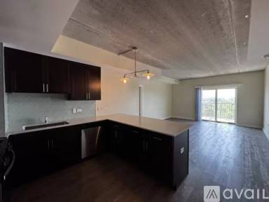 Main picture of 1323 W Morse Ave