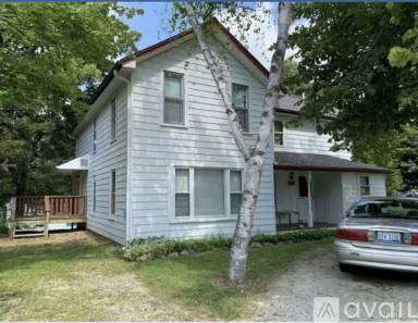 Main picture of 220 W Turner St