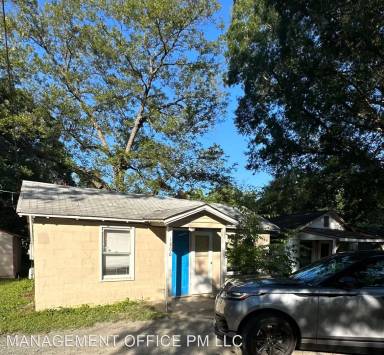 Main picture of 1808 W Davidson Ave
