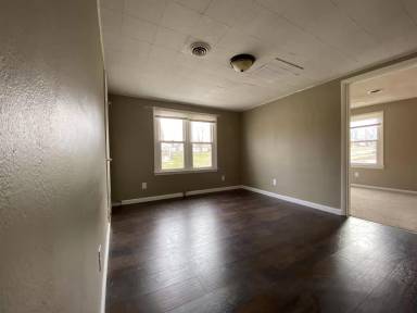 Main picture of 723 Osborn Dr