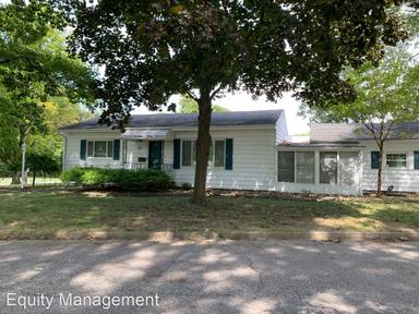 Main picture of 353 Forest Hill Dr