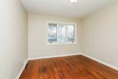 Main picture of 10117 S California Ave