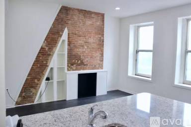 Main picture of 1015 N Charles St