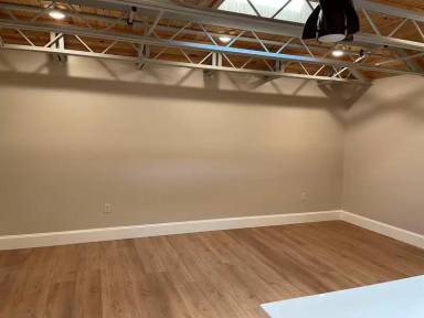 Main picture of 122 S Main St