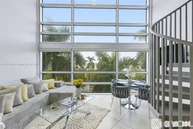 Main picture of Meridian 5 Condo