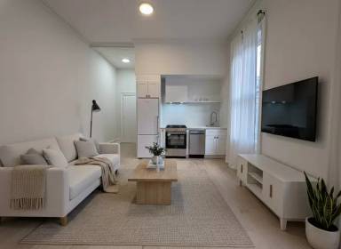 Main picture of 2039 Green St