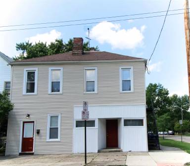 Main picture of 86 1/2 E Duncan St