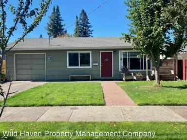 Main picture of 1117 NE Irvine St