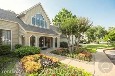 Main picture of 6351 Oakmont Blvd