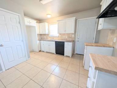 Main picture of 2101 15th St