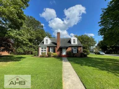 Main picture of 424 Green St