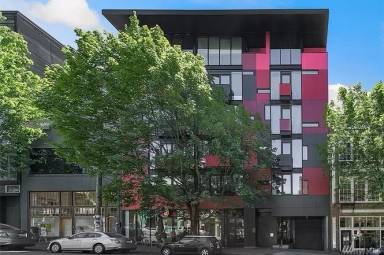 Main picture of 1111 E Pike St