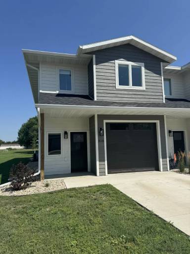 Main picture of 818 N High St