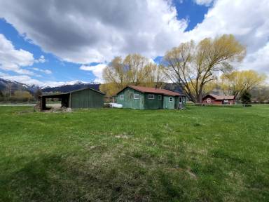 Main picture of 980 Wenzel Ln